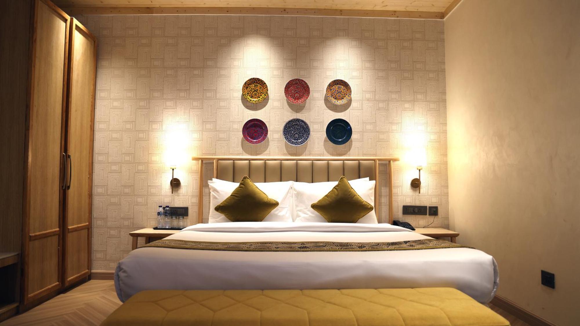 Sandoz Minerva - A Boutique Resort Mussoorie Dış mekan fotoğraf